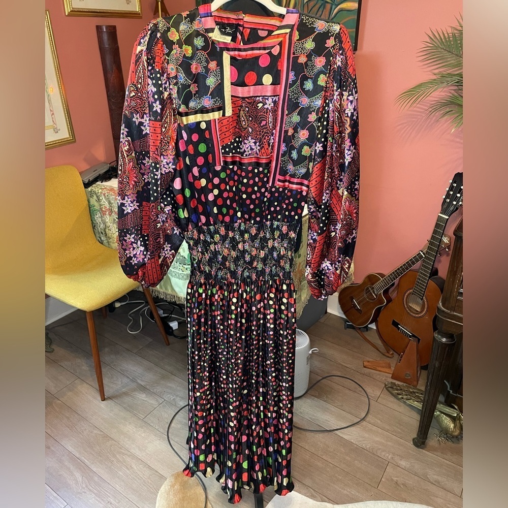 Incredible Rare 1980s vintage Diane Freis Bubble sleeve pleated midi dress M
